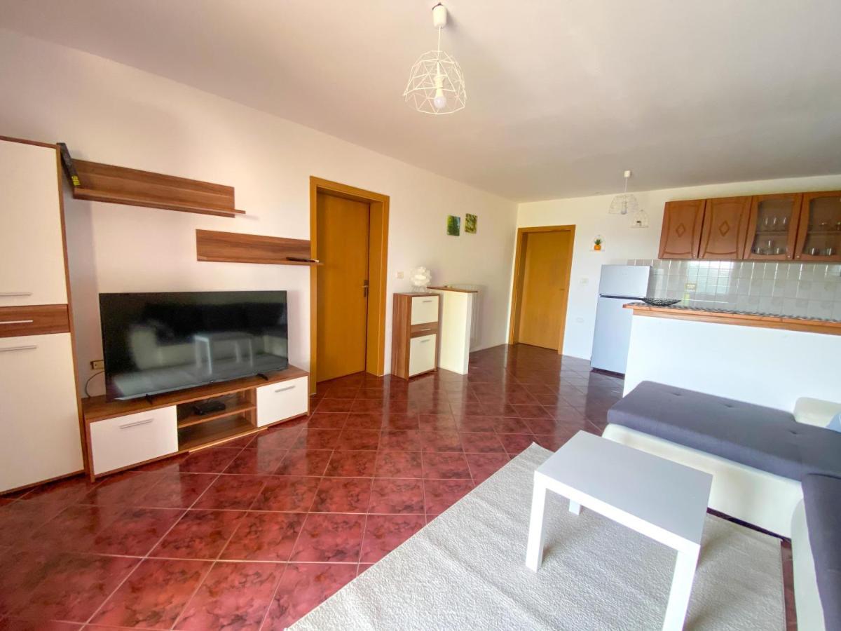 Apartment Moon Pobegi Exterior foto
